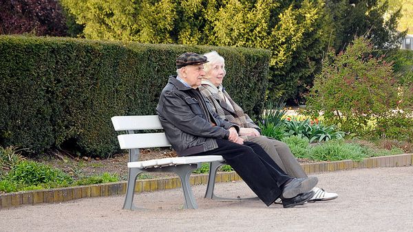 Důchodcům se zvyšují penze